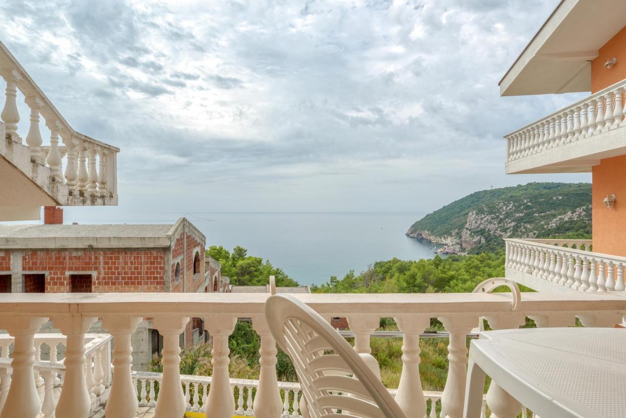 Apartmani Bronhi Sutomore Exterior foto