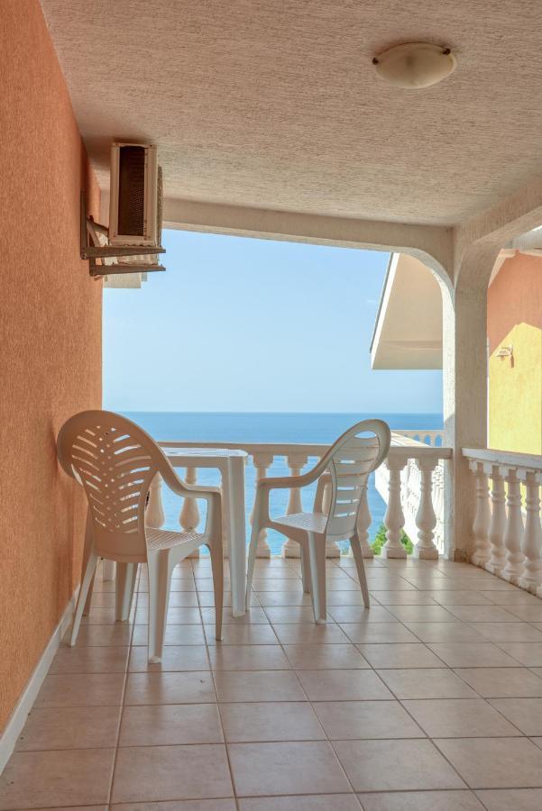 Apartmani Bronhi Sutomore Exterior foto